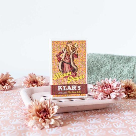 sk11157_Klar_s70-erRetroSeifeFlowerPower100g_palmoelfrei_-6719-2_540x