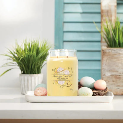 Yankee Candle Vanilla Cupcake Signature - Large Jar